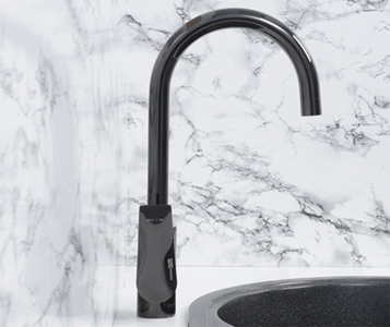 Смеситель для кухни Wasserkraft Glan 6607 без подключения к фильтру черный глянцевый