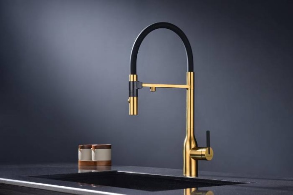 Смеситель для кухни Paulmark MAGNETO ONE Ma213188-BG с подключением к фильтру брашированное золото