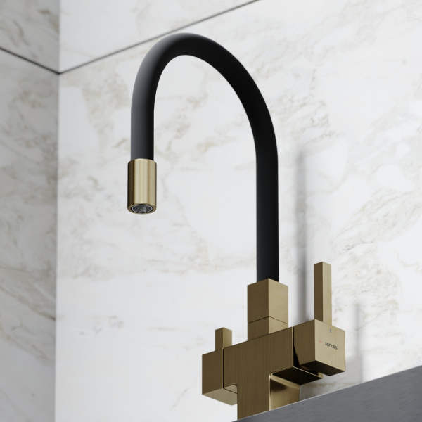 Смеситель для кухни Sancos Arno SC4005BG с подключением к фильтру брашированное золото/черный