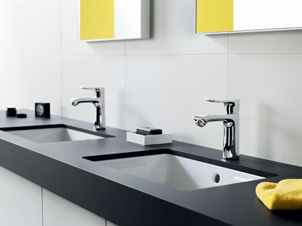 Смеситель для раковины Hansgrohe Metris 31088000 хром