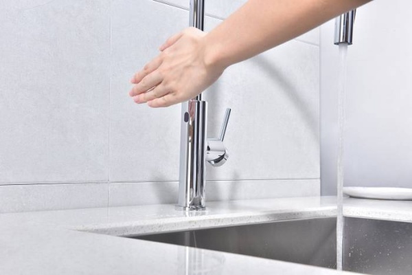 Смеситель для кухни Paulmark Senso Se215180-CR без подключения к фильтру хром