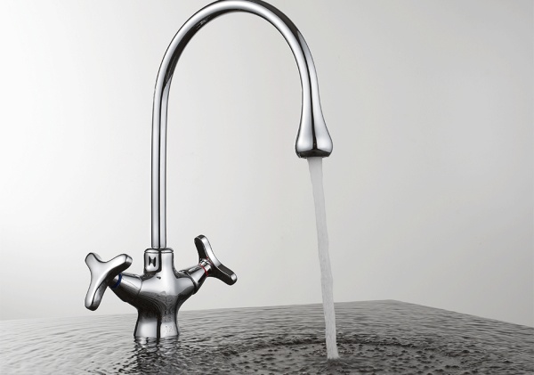 Смеситель для кухни D&K Hessen DA1382441 без подключения к фильтру хром