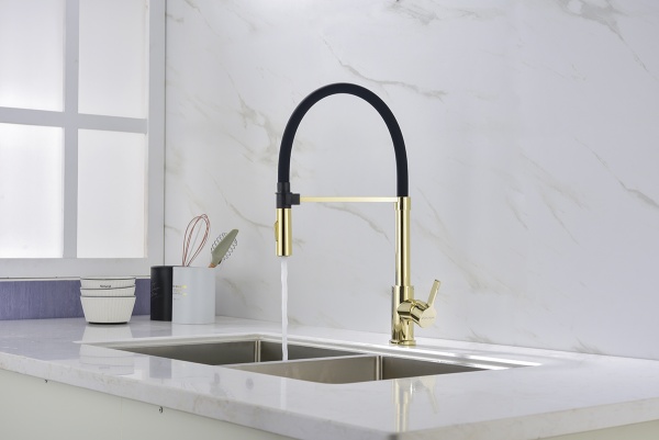 Смеситель для кухни Paulmark Halt Ha214021-G без подключения к фильтру золото