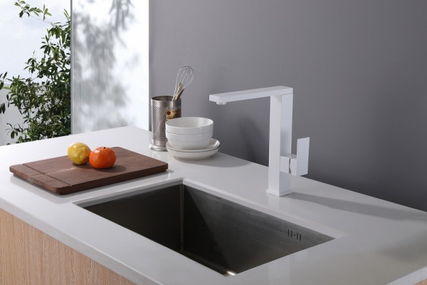 Смеситель для кухни Abber Daheim AF8214W без подключения к фильтру белый матовый