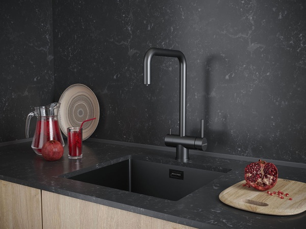 Смеситель для кухни Paulmark Wetter We213030-GM с подключением к фильтру воронёная сталь