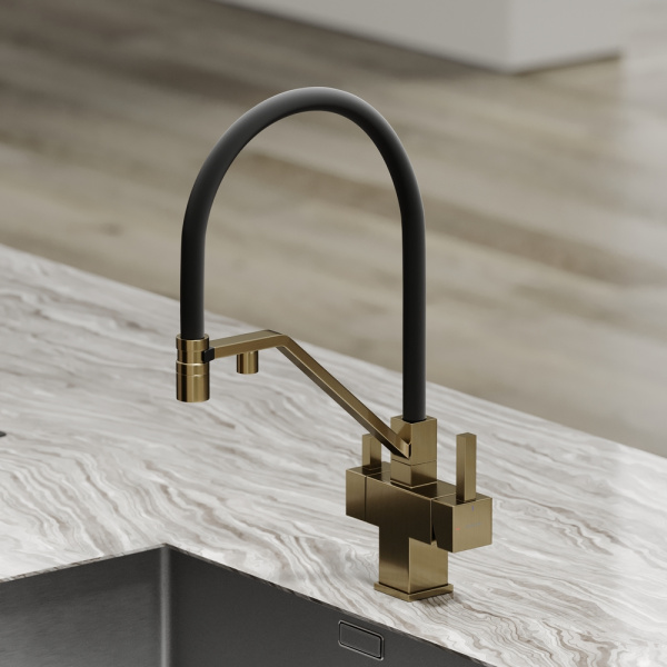 Смеситель для кухни Sancos Loro SC4007BG с подключением к фильтру брашированное золото/черный