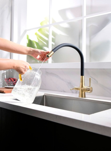 Смеситель для кухни Lemark Comfort LM3075B с подключением к фильтру бронза