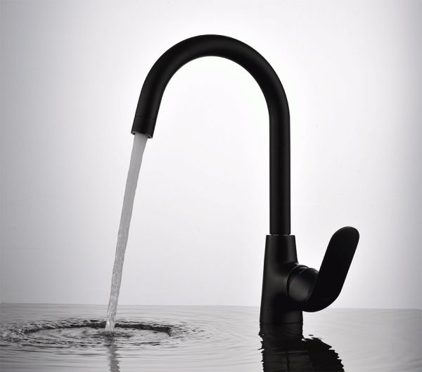 Смеситель для кухни D&K Venice DA1022418 без подключения к фильтру черный