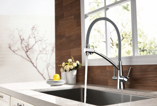 Смеситель для кухни Lemark Comfort LM3071C-Gray с подключением к фильтру хром/серый