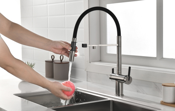 Смеситель для кухни Paulmark Gravity Gr213888-BS с подключением к фильтру нержавеющая сталь