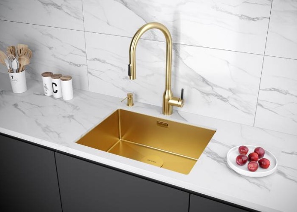 Смеситель для кухни Paulmark Universal Un213880-BG с подключением к фильтру брашированное золото