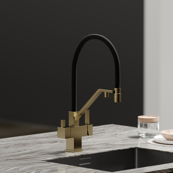 Смеситель для кухни Sancos Loro SC4007BG с подключением к фильтру брашированное золото/черный