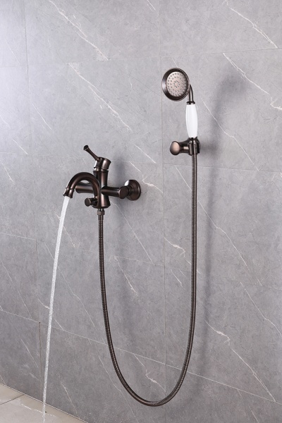Смеситель  Lemark Peretto LM6302RB  
 
