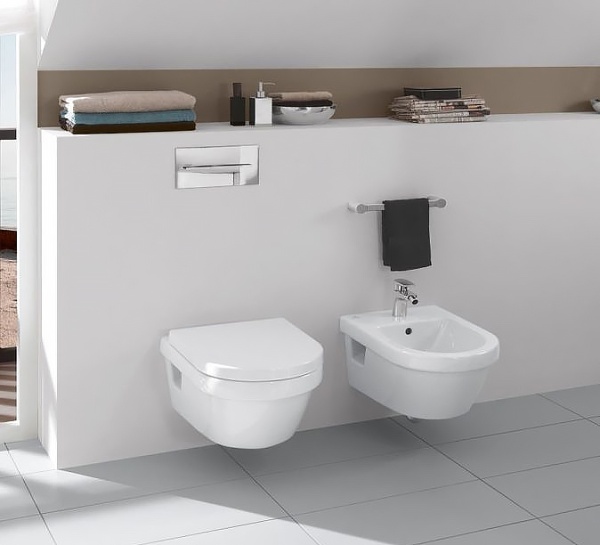 Унитаз подвесной Villeroy & Boch Architectura 5684HRR1 крышка-сиденье в комплекте 