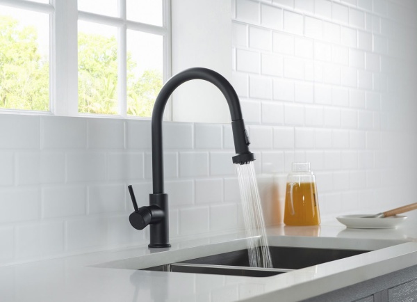 Смеситель для кухни Timo Saona 2316/03FL без подключения к фильтру черный