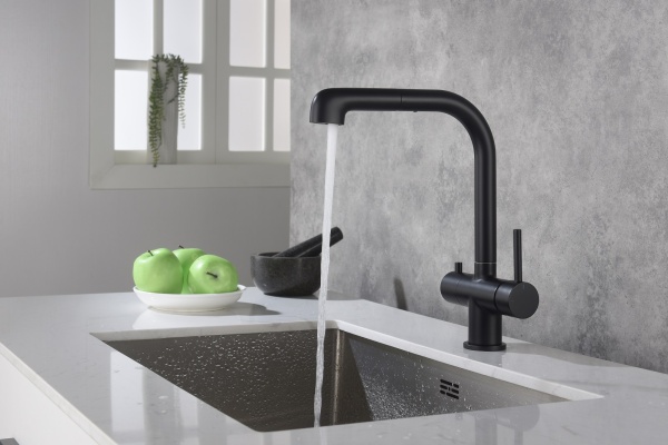 Смеситель для кухни Timo Saona 2346/03FL с подключением к фильтру черный