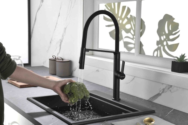 Смеситель для кухни Paulmark Barrel Ba214029-AN без подключения к фильтру антрацит